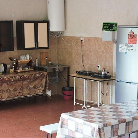 Guest House Lykhny ガグラ エクステリア 写真